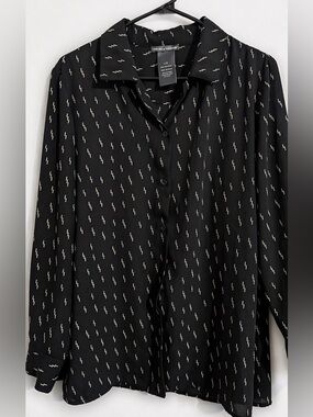Chelsea & Theodore Black Printed Button-Up Blouse Size L
